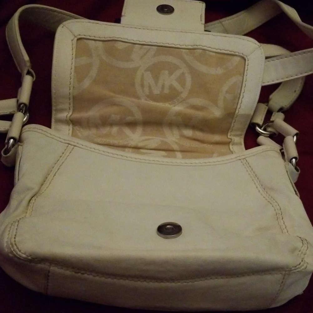 Authentic bag!!MK - Picture 2 of 5